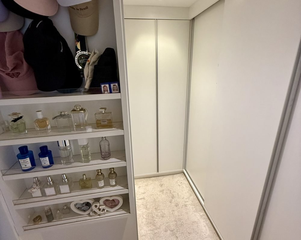Closet 2