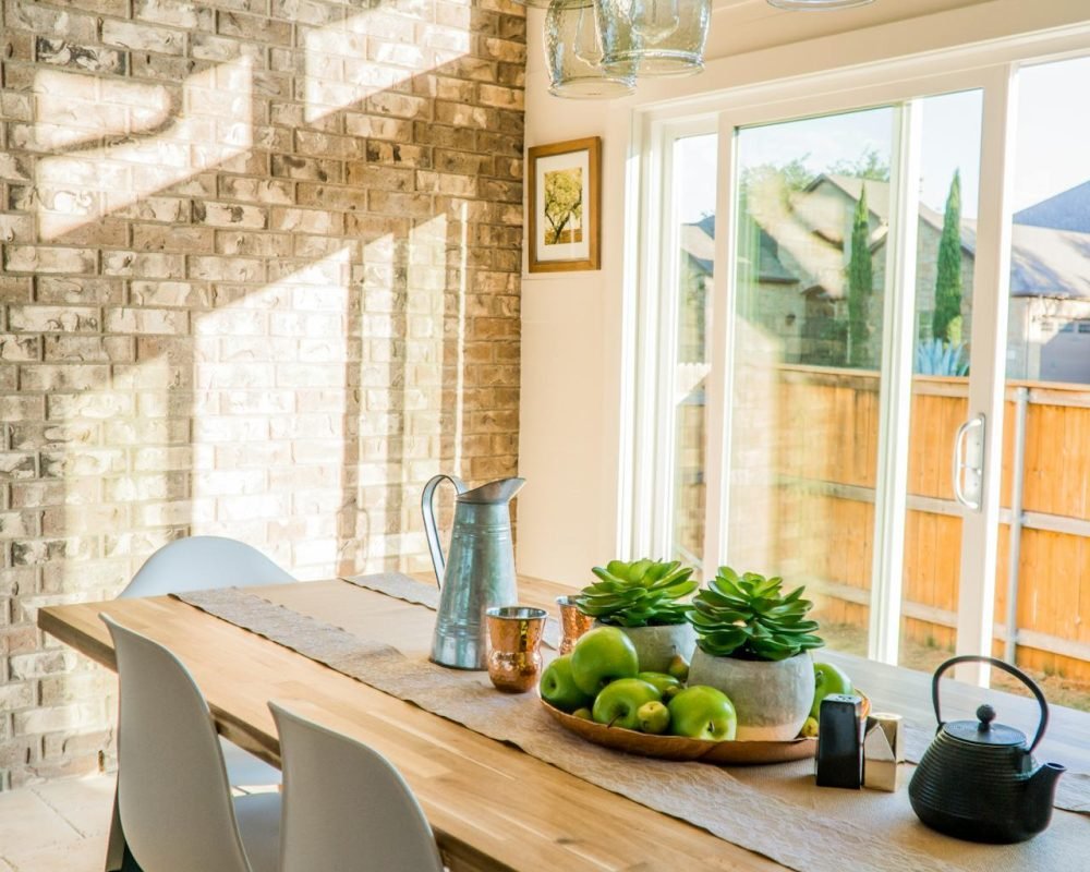 pexels-falling4utah-1080696