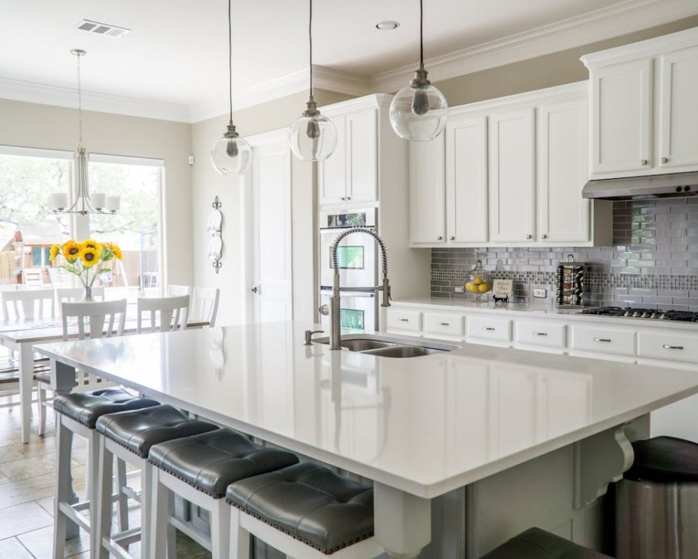 pexels-falling4utah-1080721